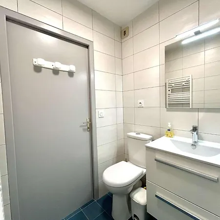 Pt100-002 Avec Loggia - Proche Commerces -