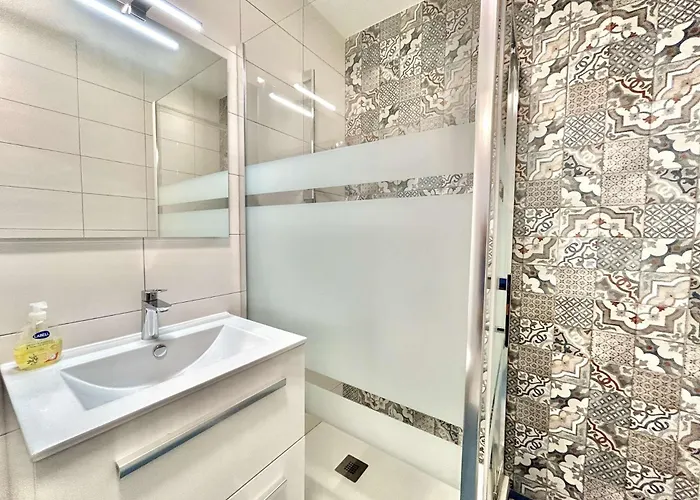 Pt100-002 Avec Loggia - Proche Commerces - Pornichet